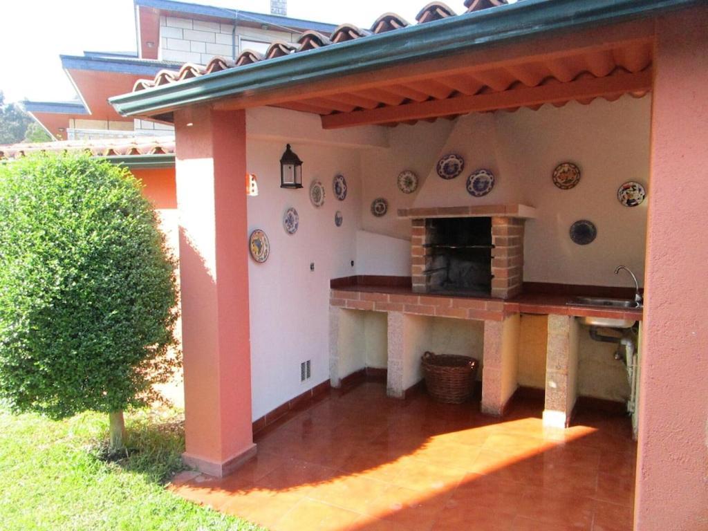 La Cabadachan Vilaboa Luaran gambar